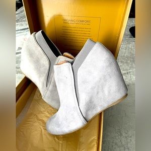 Organic new boots 6:5